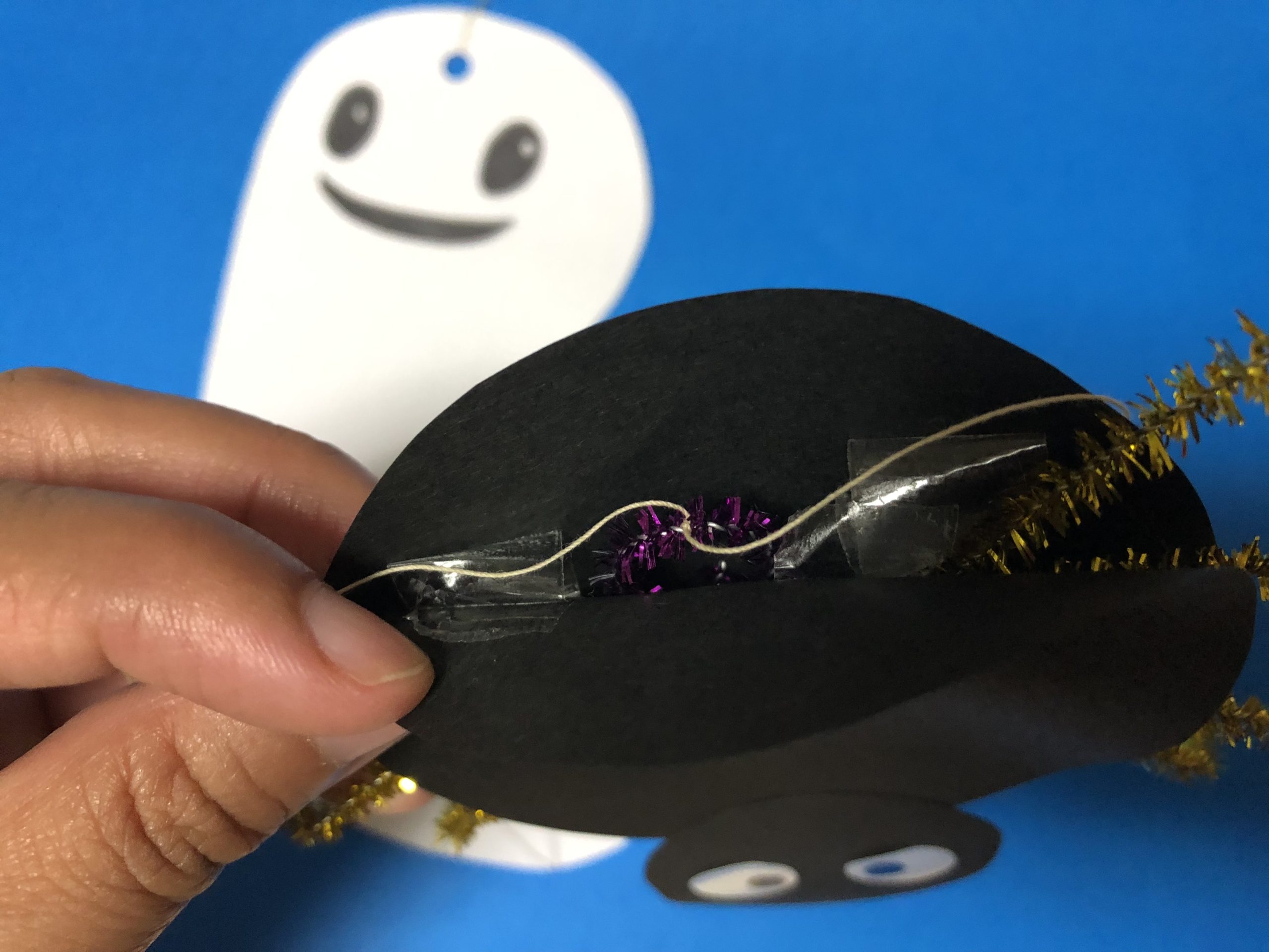 糸をクモと繋げる