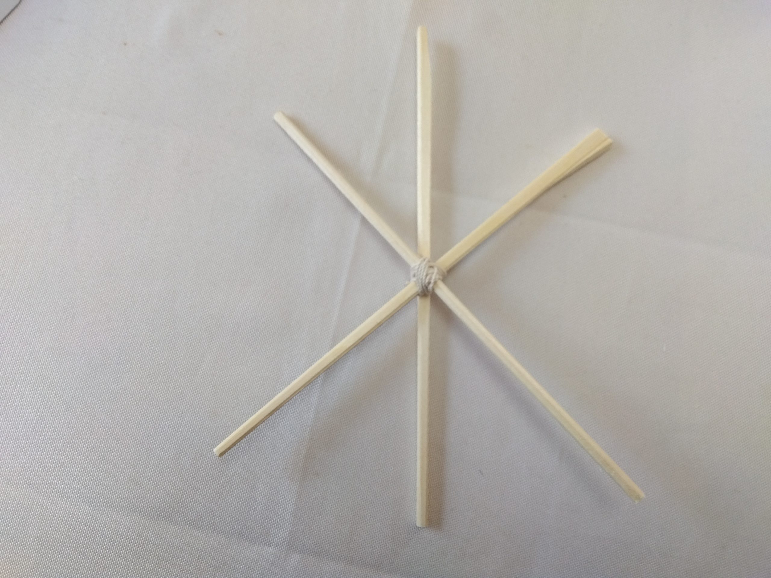 毛糸で雪の結晶