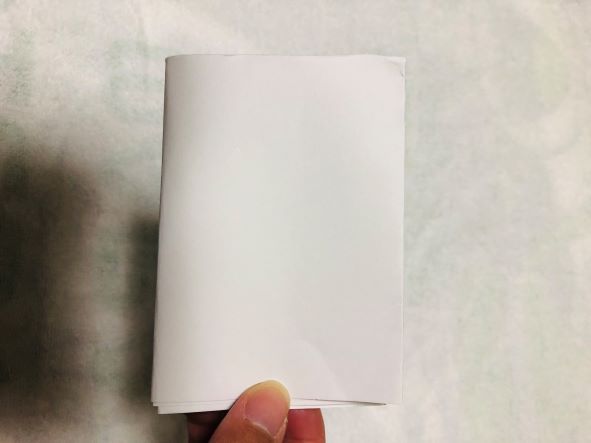 白画用紙を折る