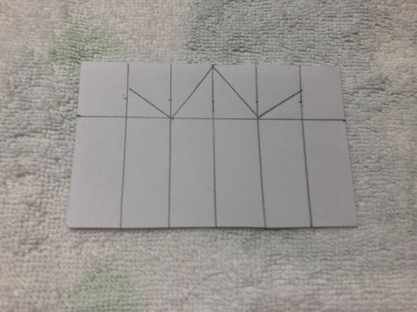 王冠の線を描く