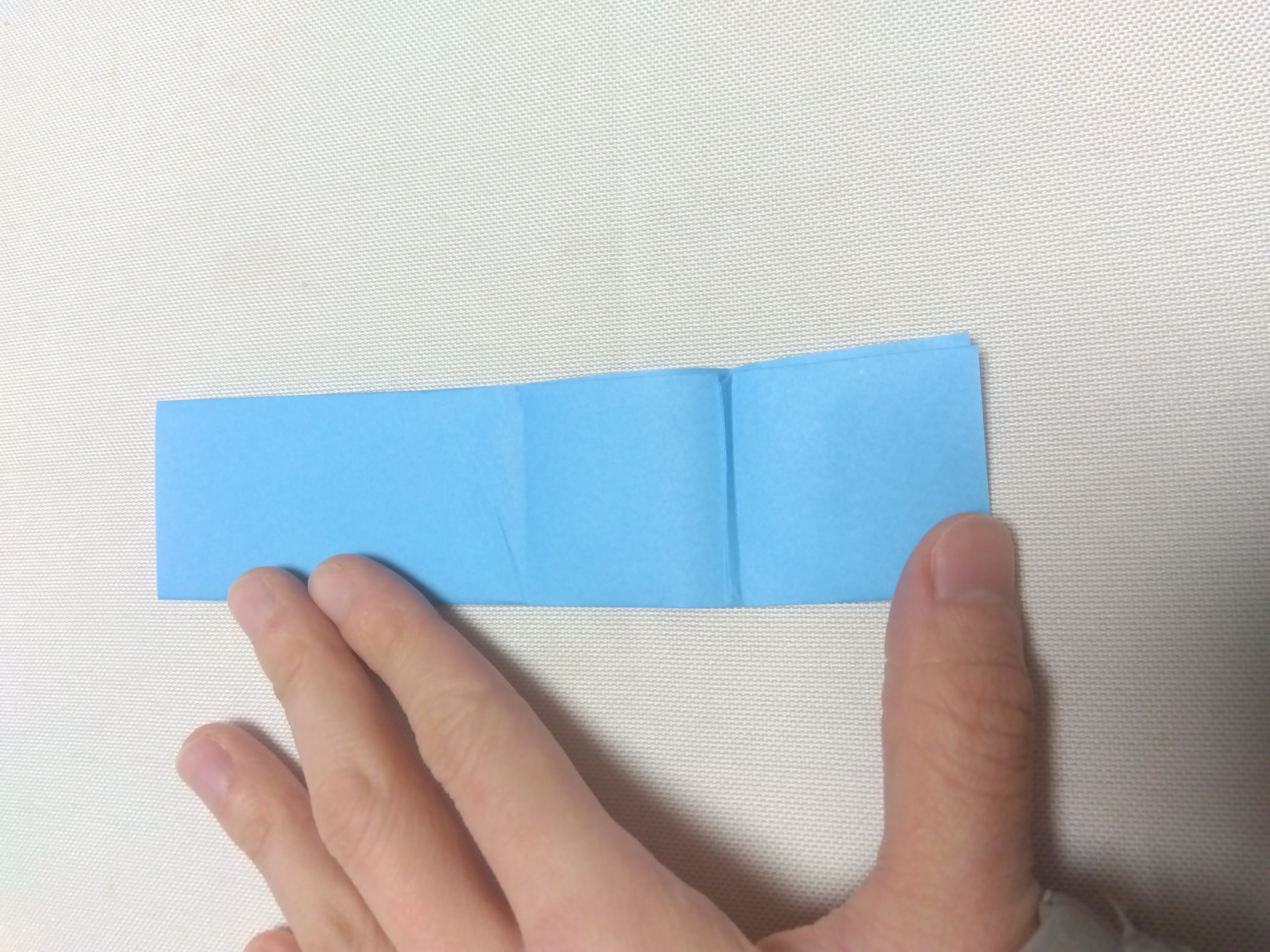 折り紙で指人形