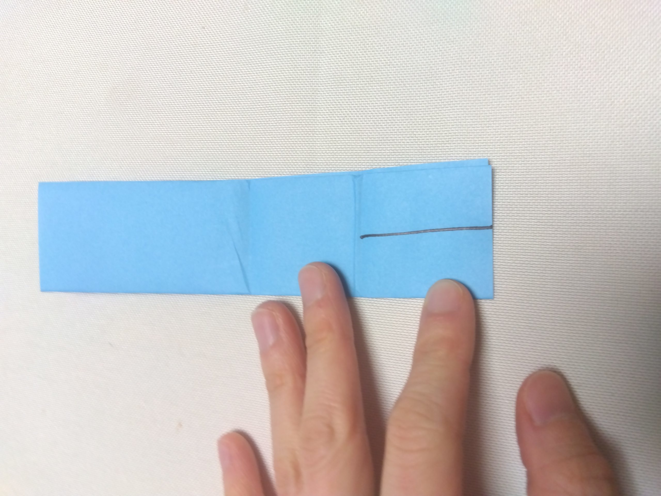 折り紙で指人形