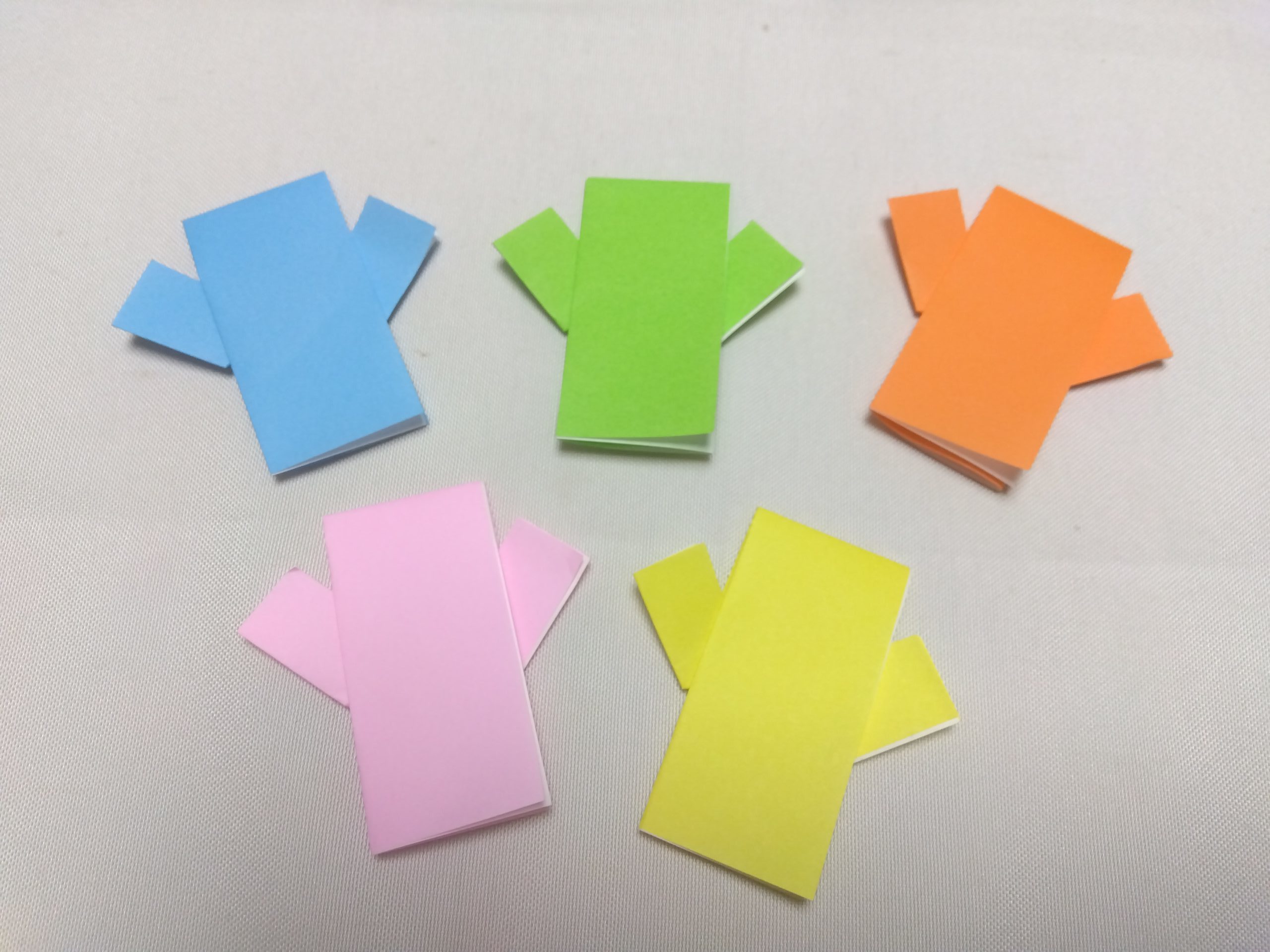 折り紙で指人形