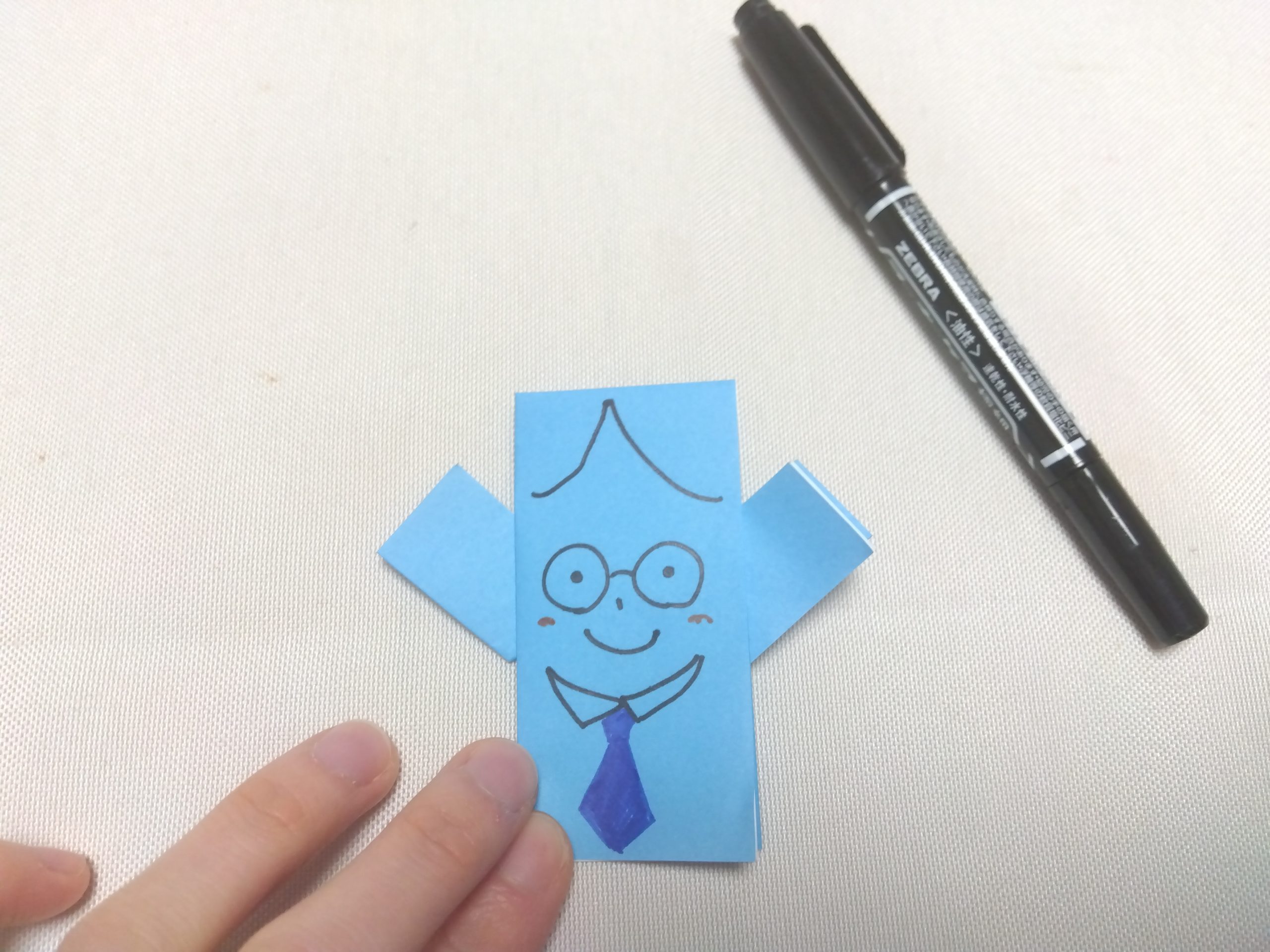 折り紙で指人形