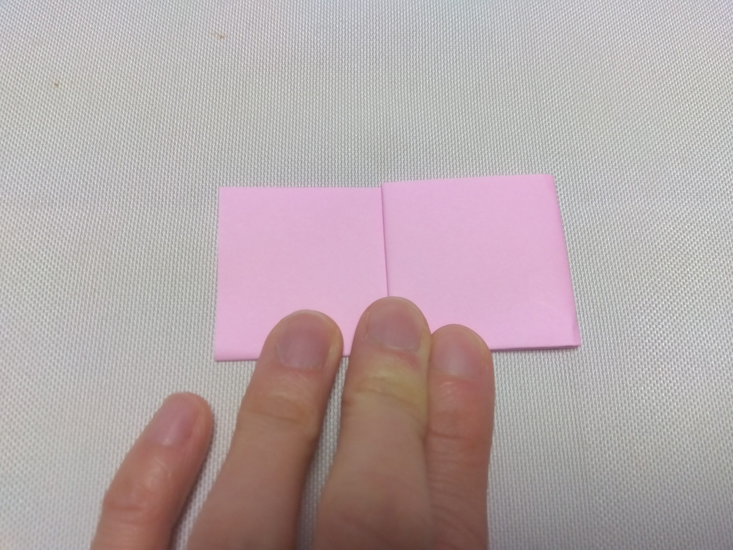 折り紙で指人形