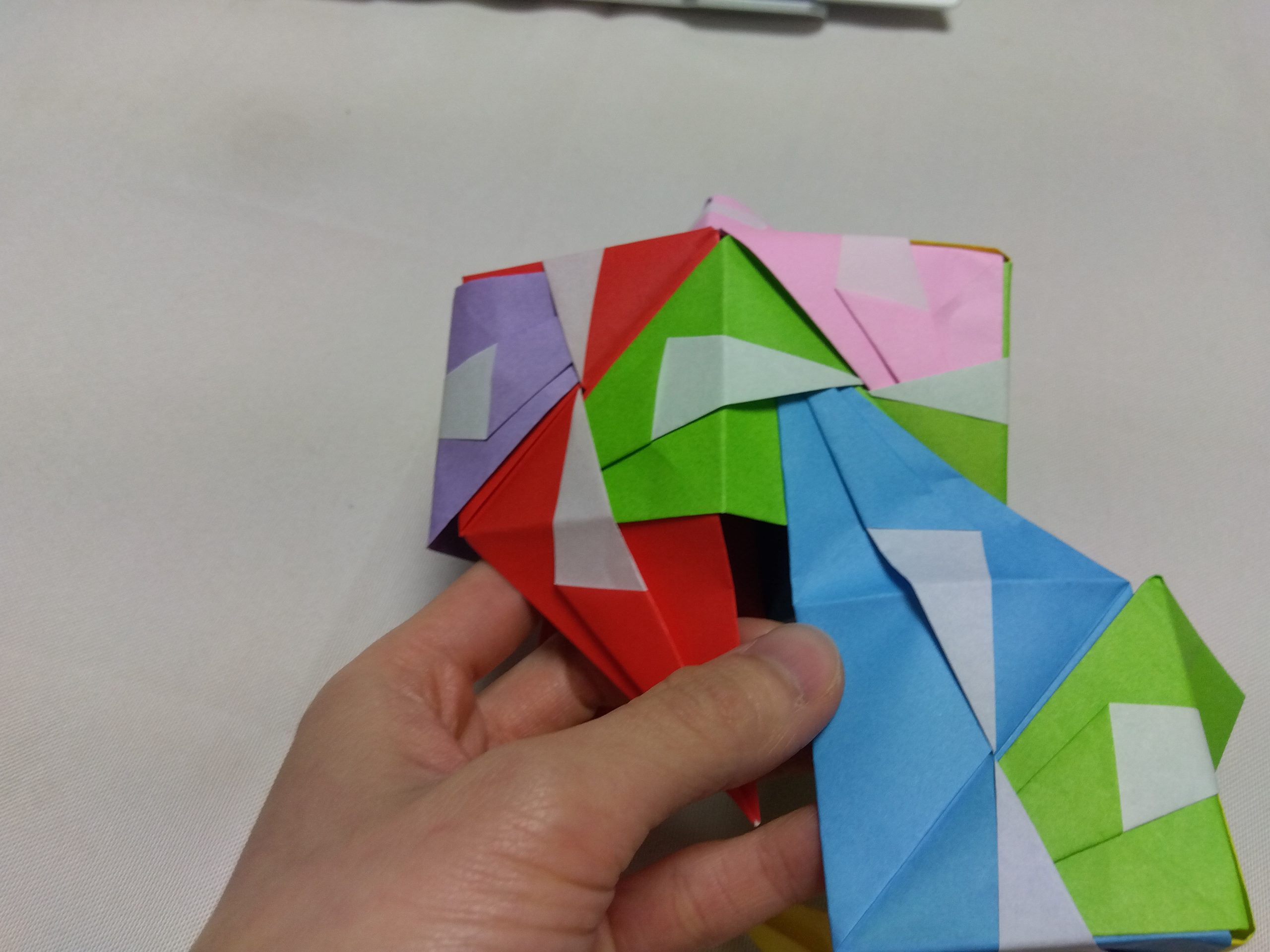 折り紙でくす玉