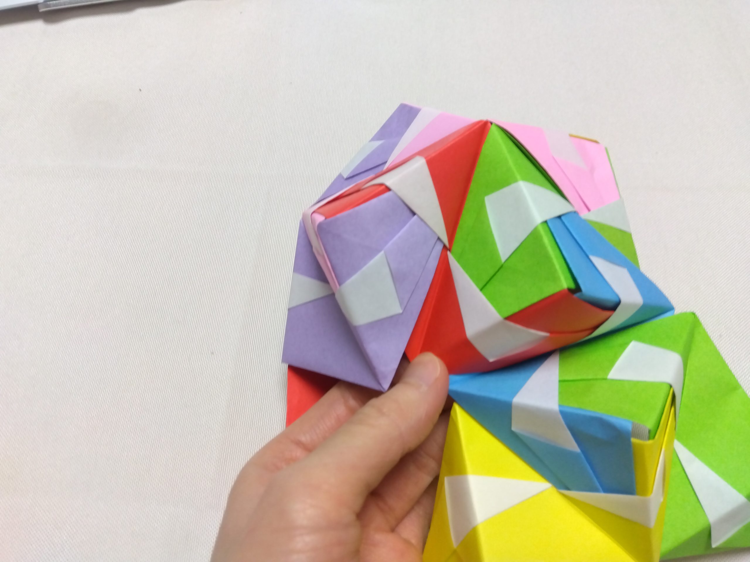 折り紙でくす玉