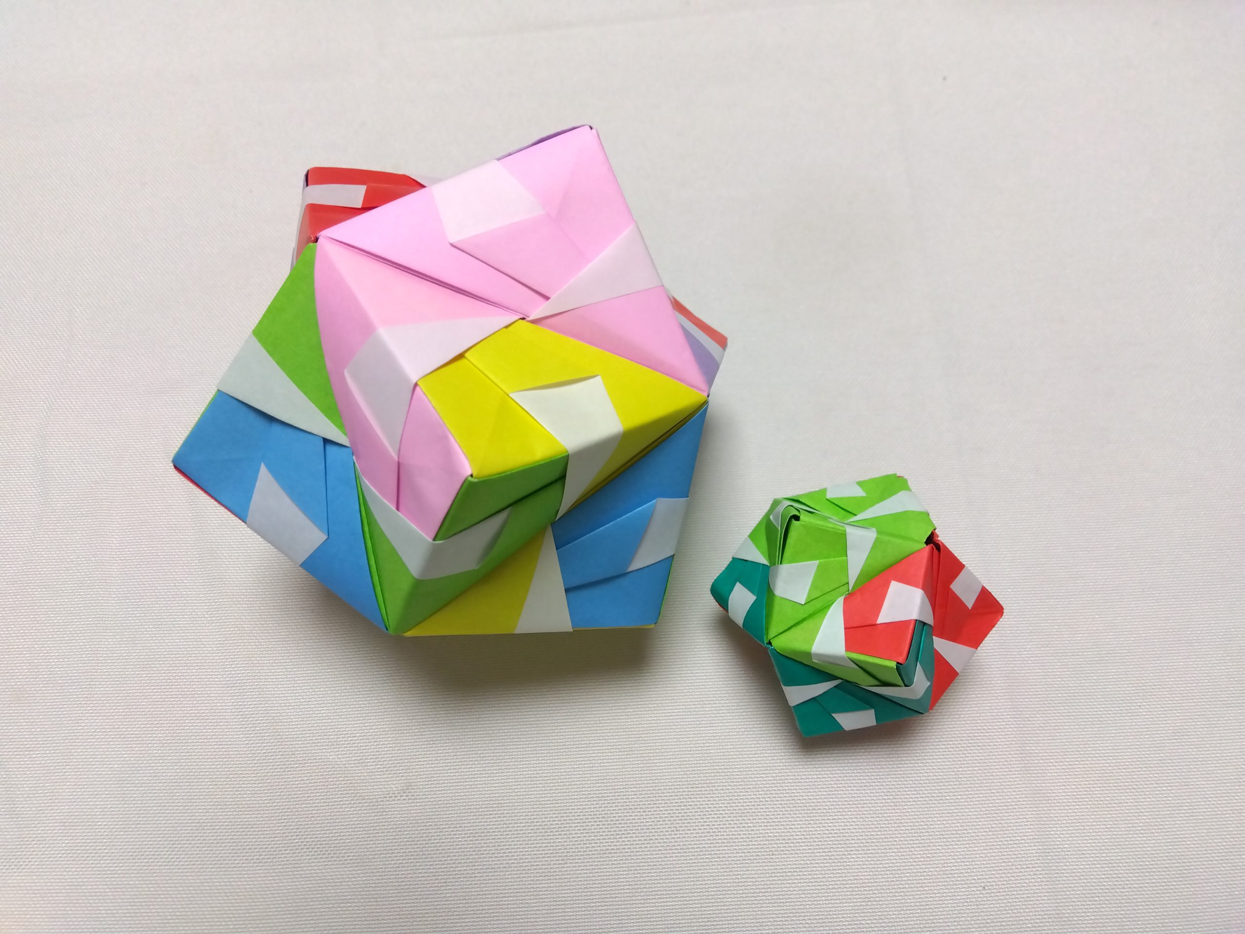 折り紙でくす玉