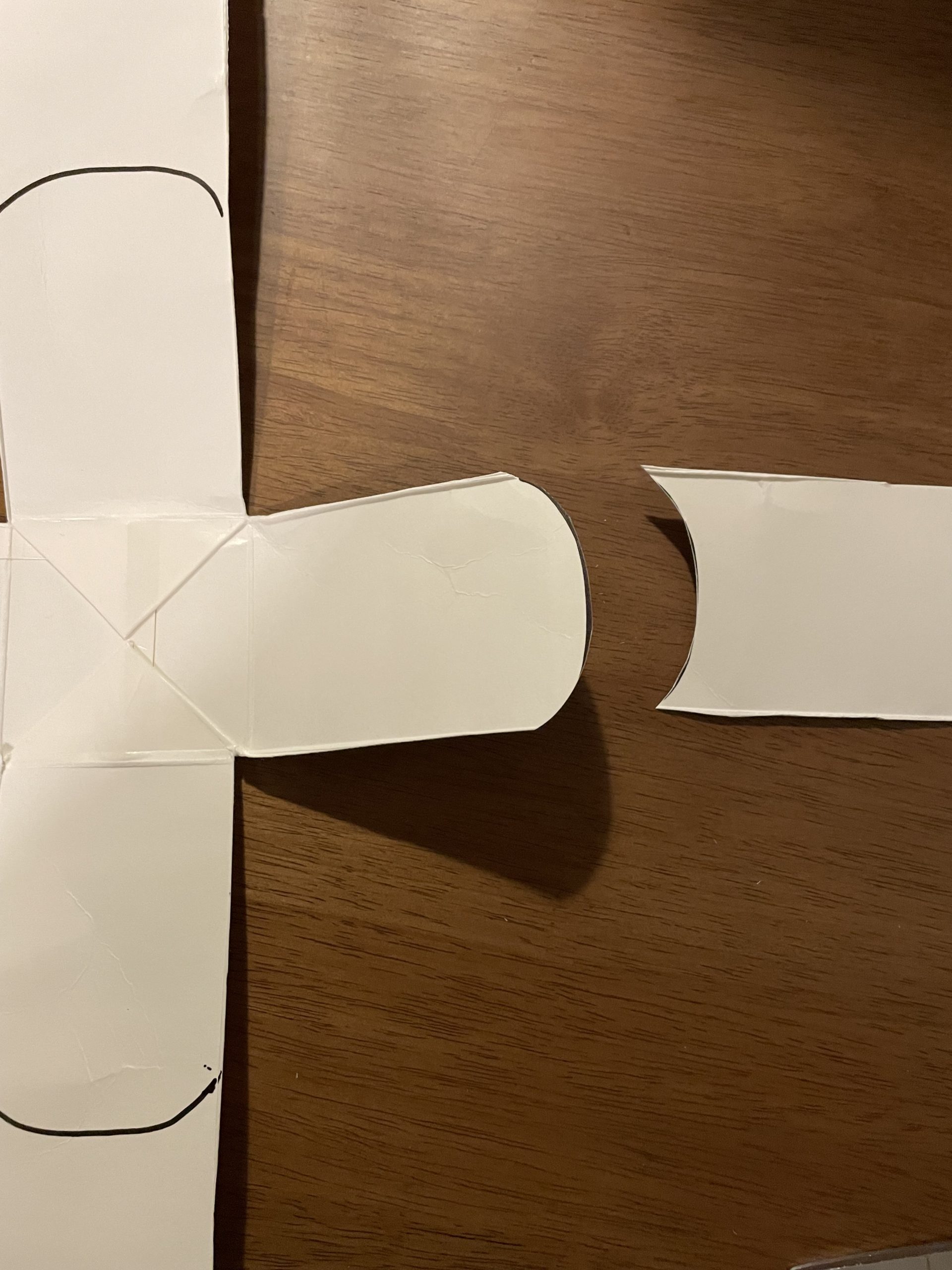 牛乳パックでコマのおもちゃ