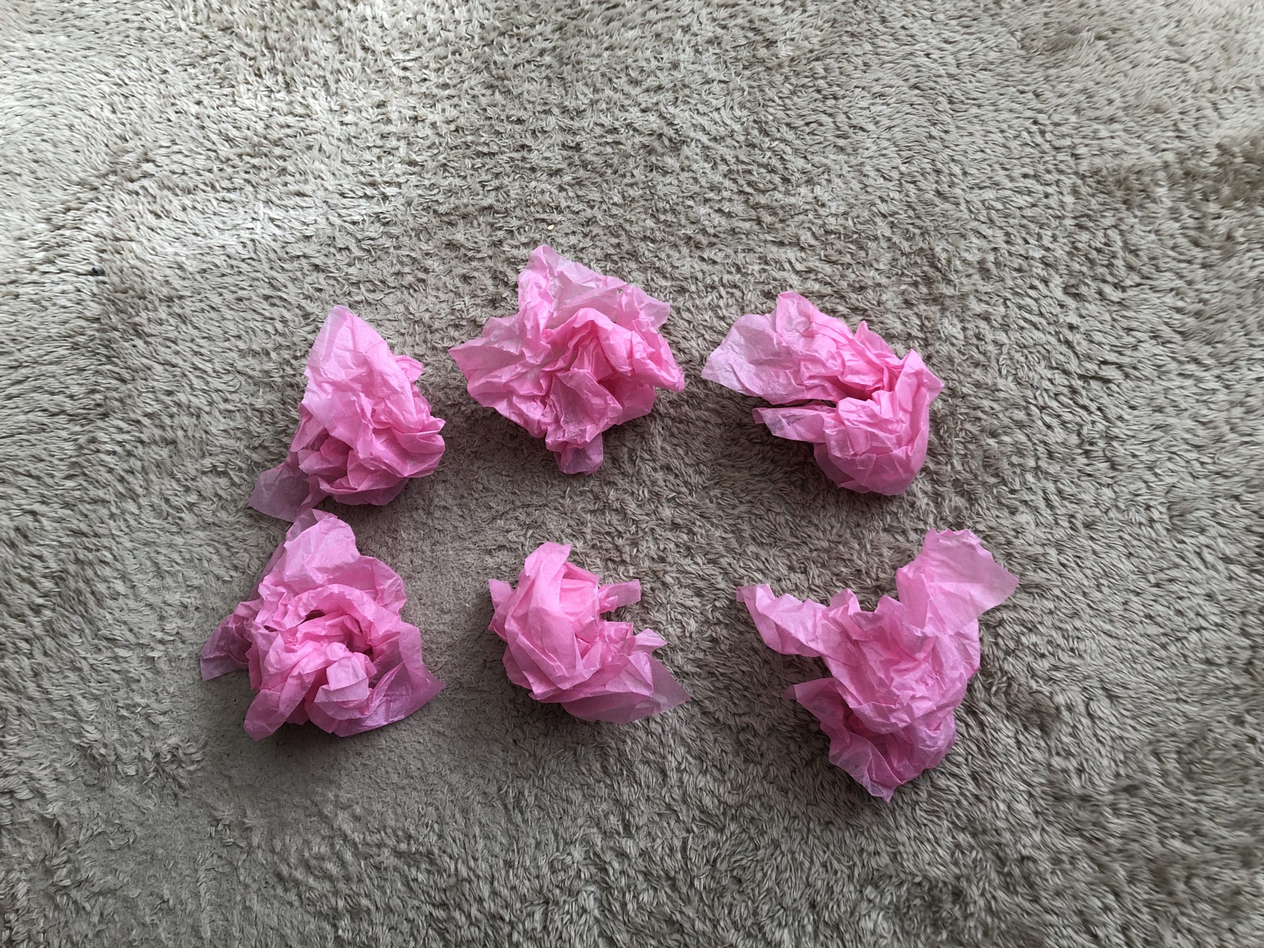 お花紙で桜の木を立体製作