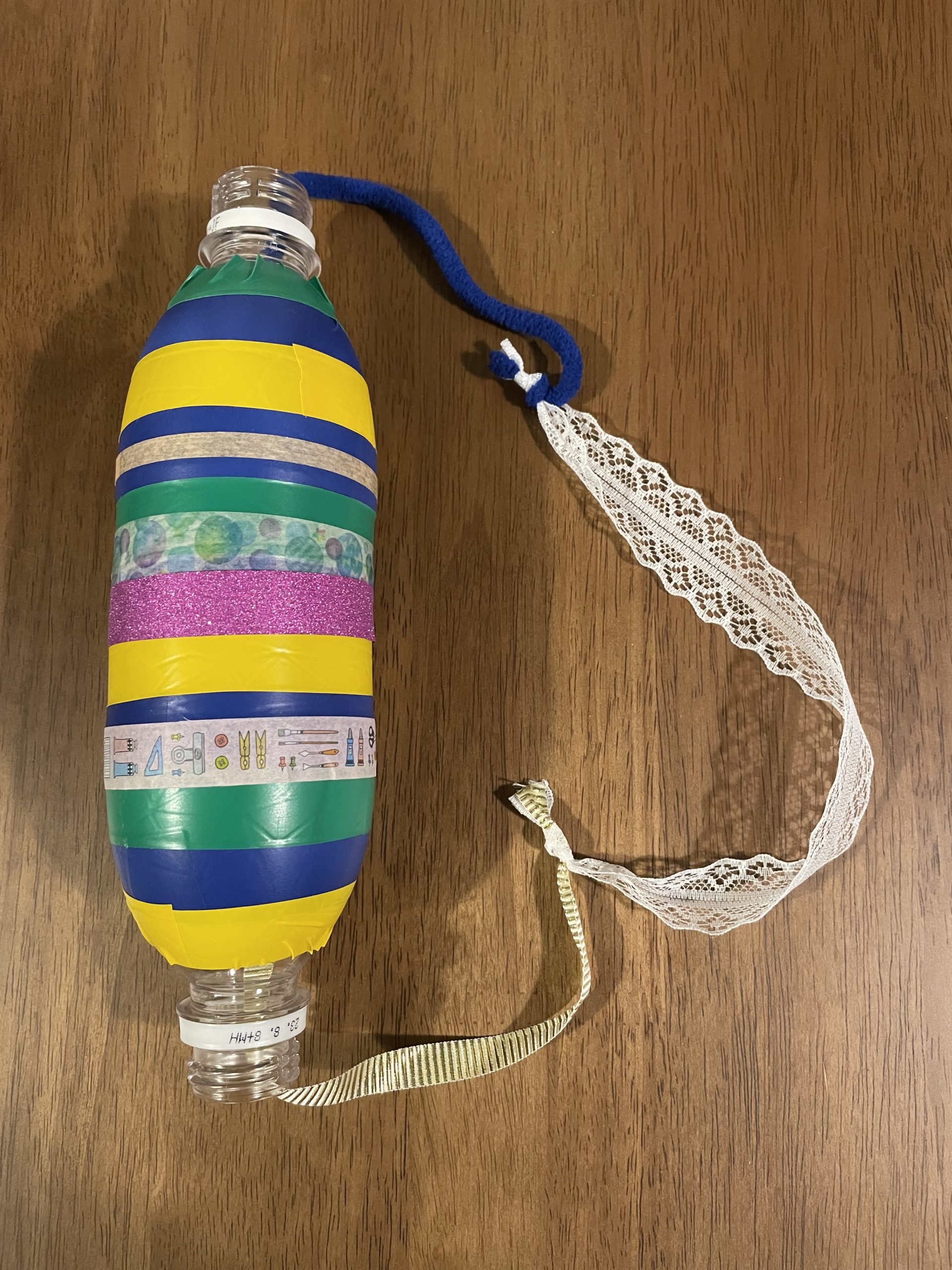 シュルシュルひも出し