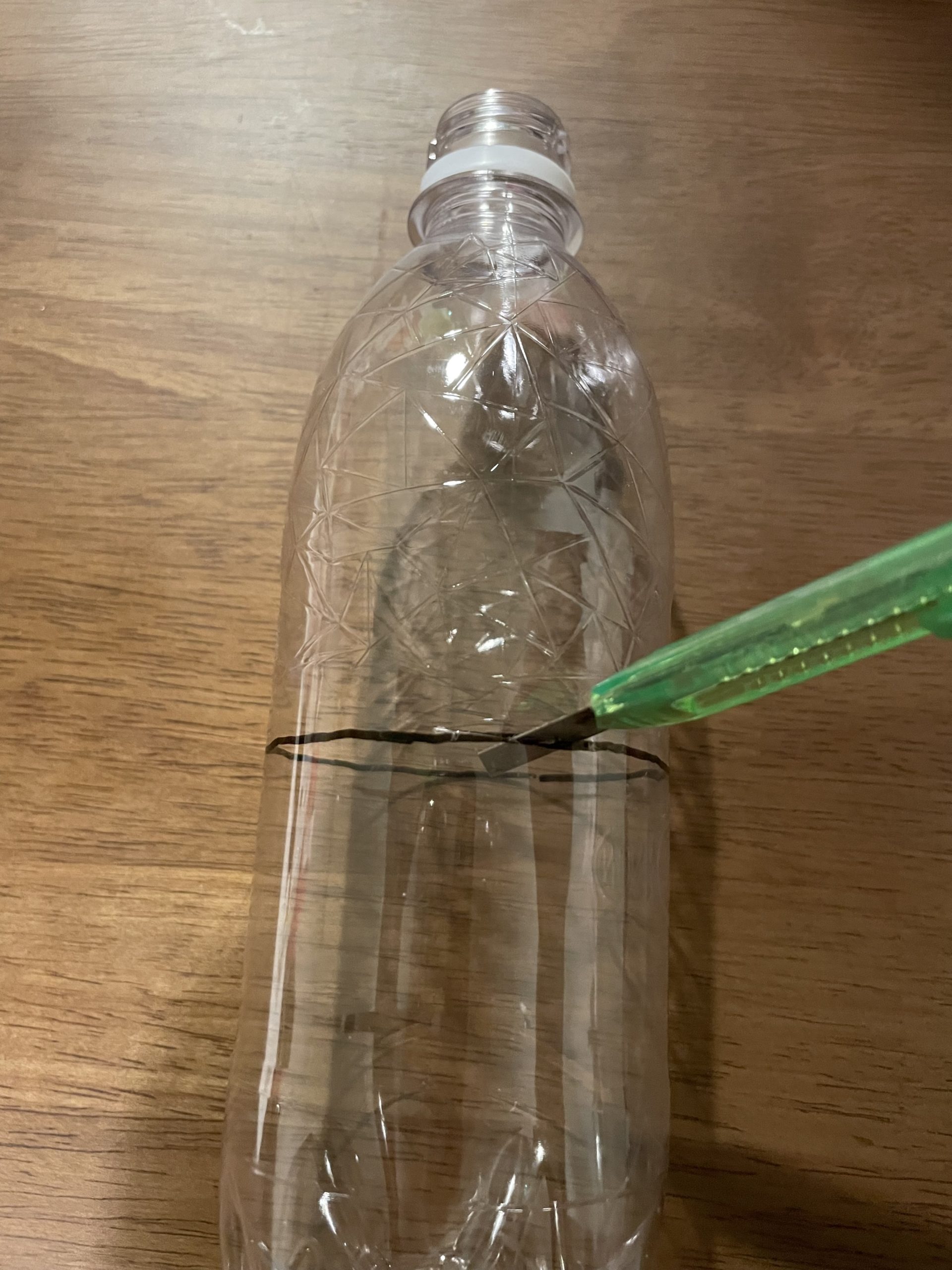 シュルシュルひも出しのおもちゃ