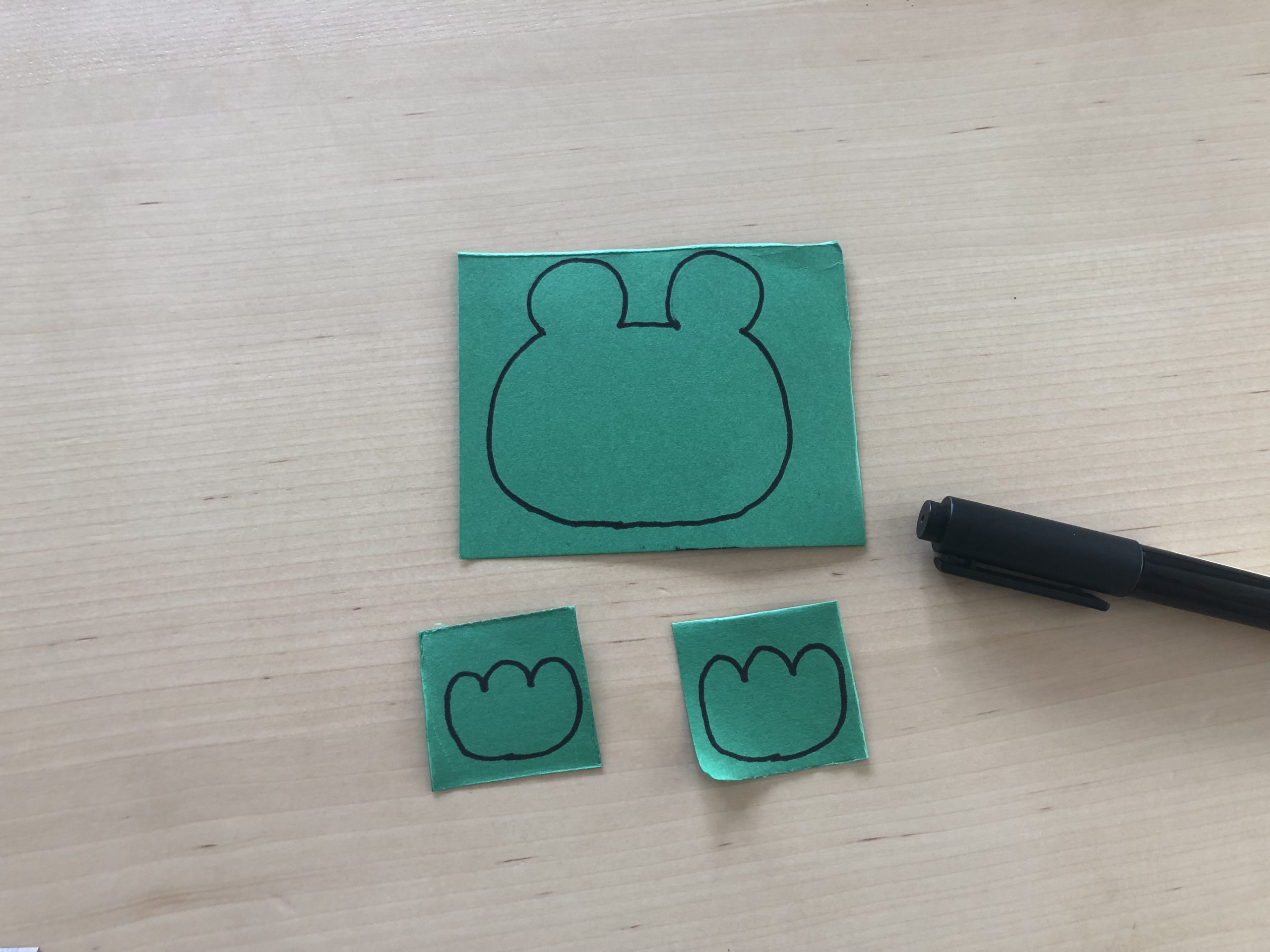 紙コップカエル