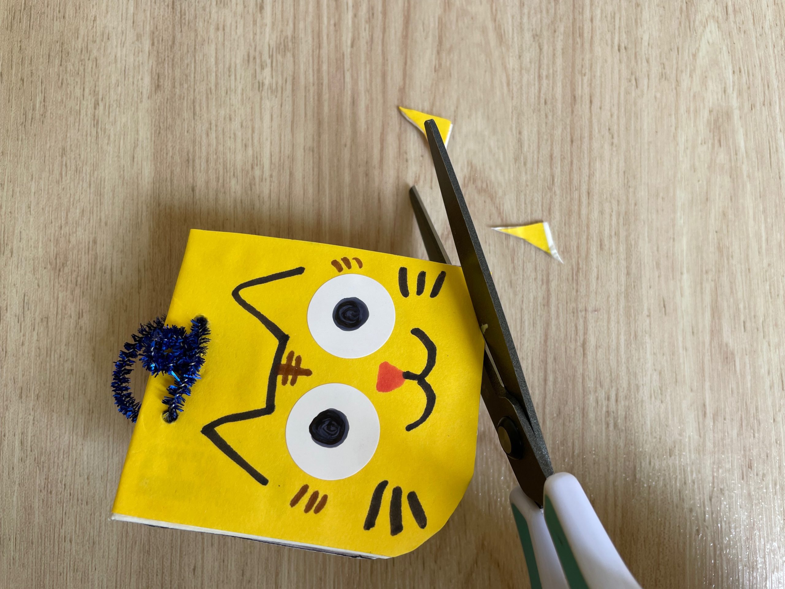 牛乳パックでカスタネット